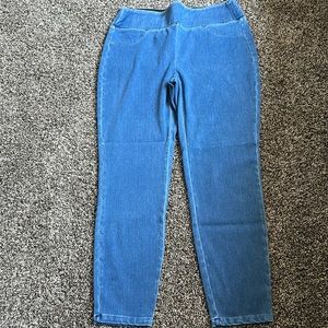 Women’s Maurice’s Size Medium Pull On Denim Crop Pants Jeans